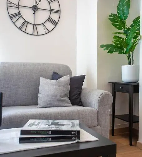 Myrentalinn - - Trastevere Arch Apartament